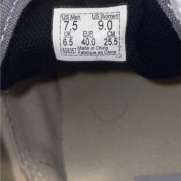 Vans - Picture 4 of 4